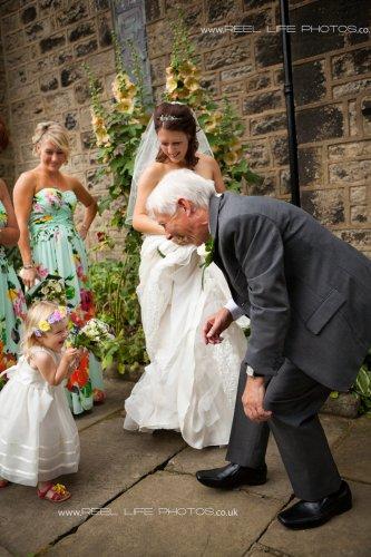 fun wedding photography - natural wedding pics