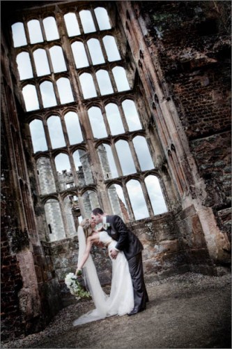 Surrey Wedding Co - 1000177_14ce832e8ee211.jpg